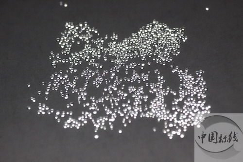 临清金属表面处理厂喷砂玻璃微珠清理